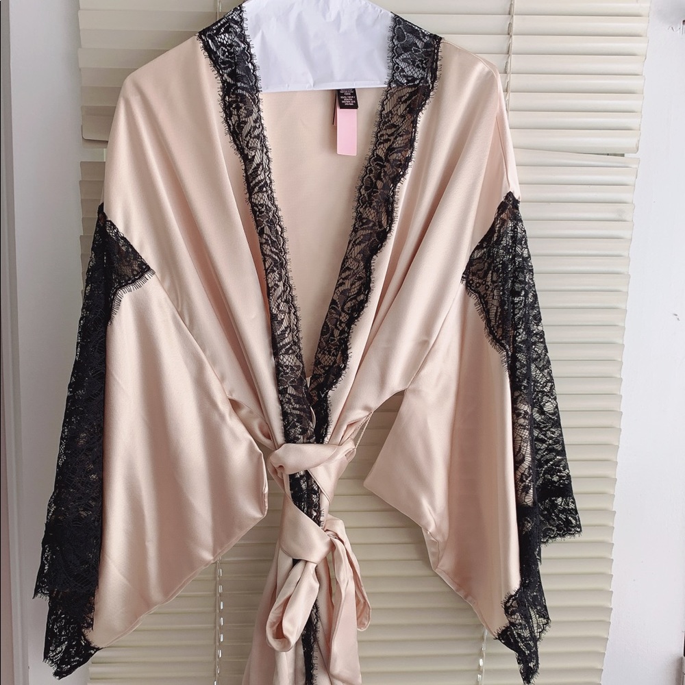 Victoria Secret Lace Short Kimono Rob